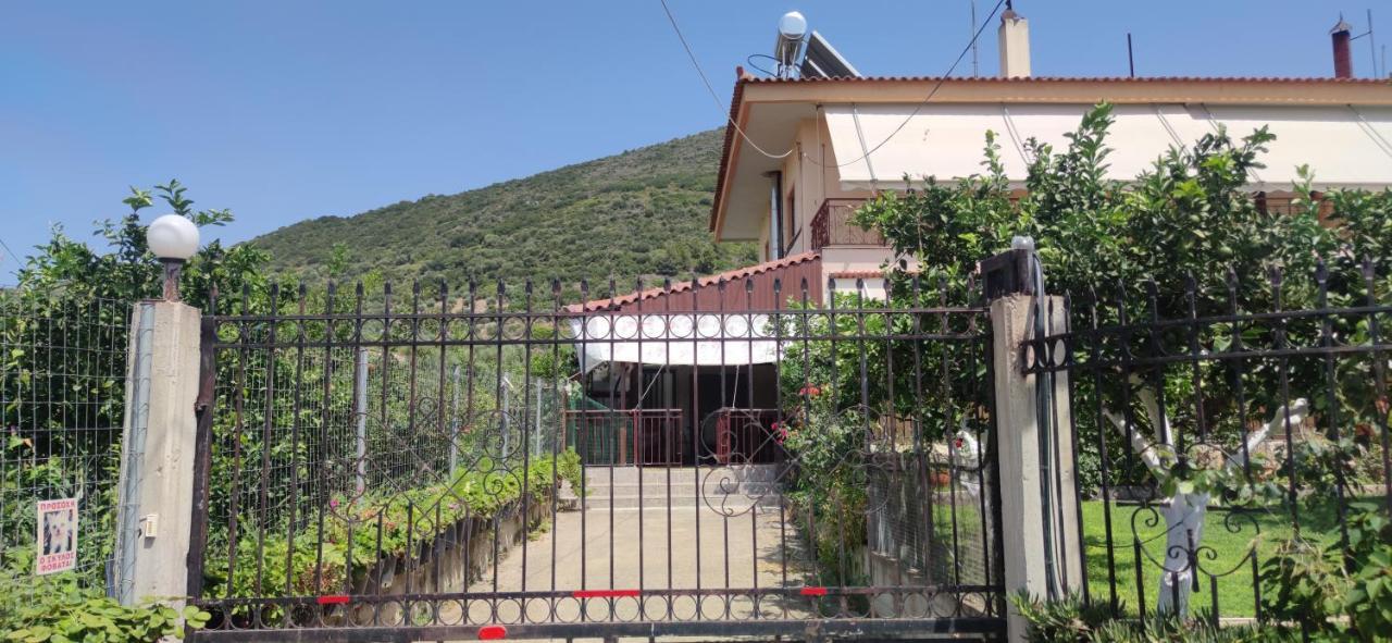 Rontaki Farm Lägenhet Kyparissia Exteriör bild