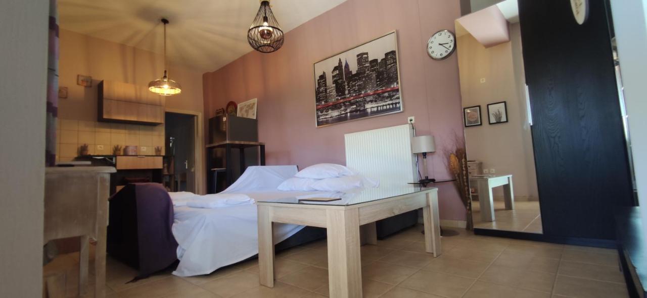 Rontaki Farm Lägenhet Kyparissia Exteriör bild